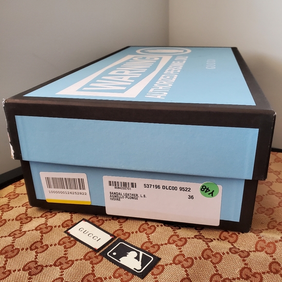 Gucci Princetown Limited Edition NY Yankees Mules - Picture 15 of 15